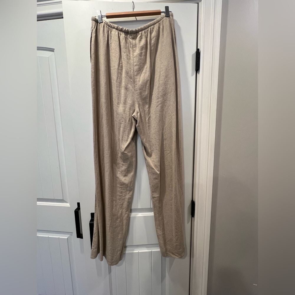 A New Day linen pull on pants with draw string.
